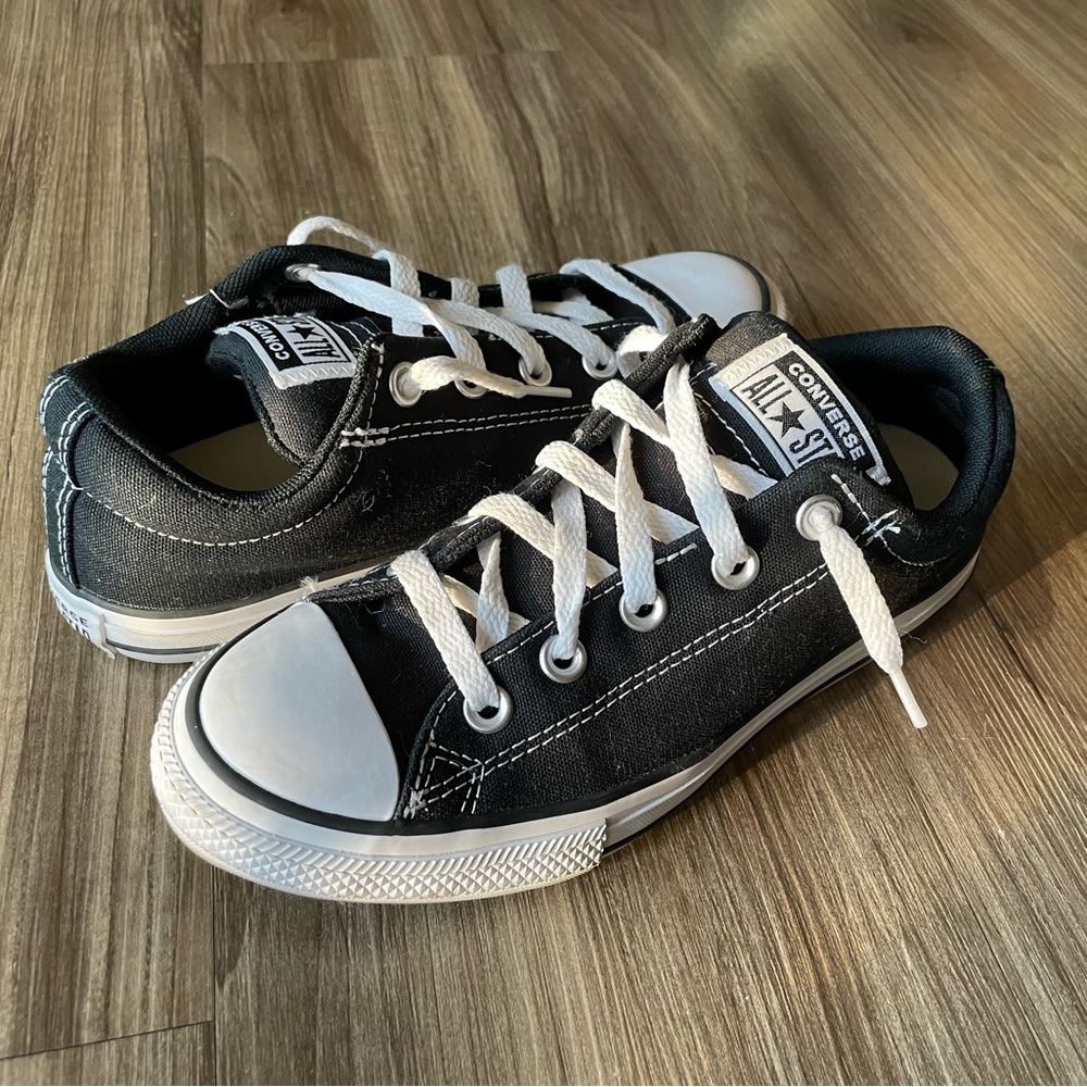 Converse All Star Black Low Rise Slip On Kids Shoes Size 3
